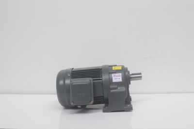 Động cơ giảm tốc WANSHSIN Chân đế 1.5kw 1/5